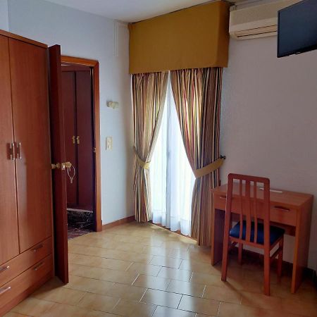 Tauste Hostal Casa Pepe מראה חיצוני תמונה