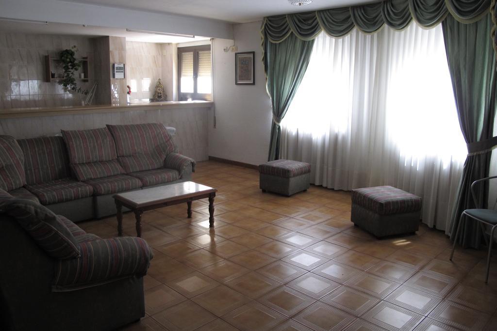 Tauste Hostal Casa Pepe מראה חיצוני תמונה